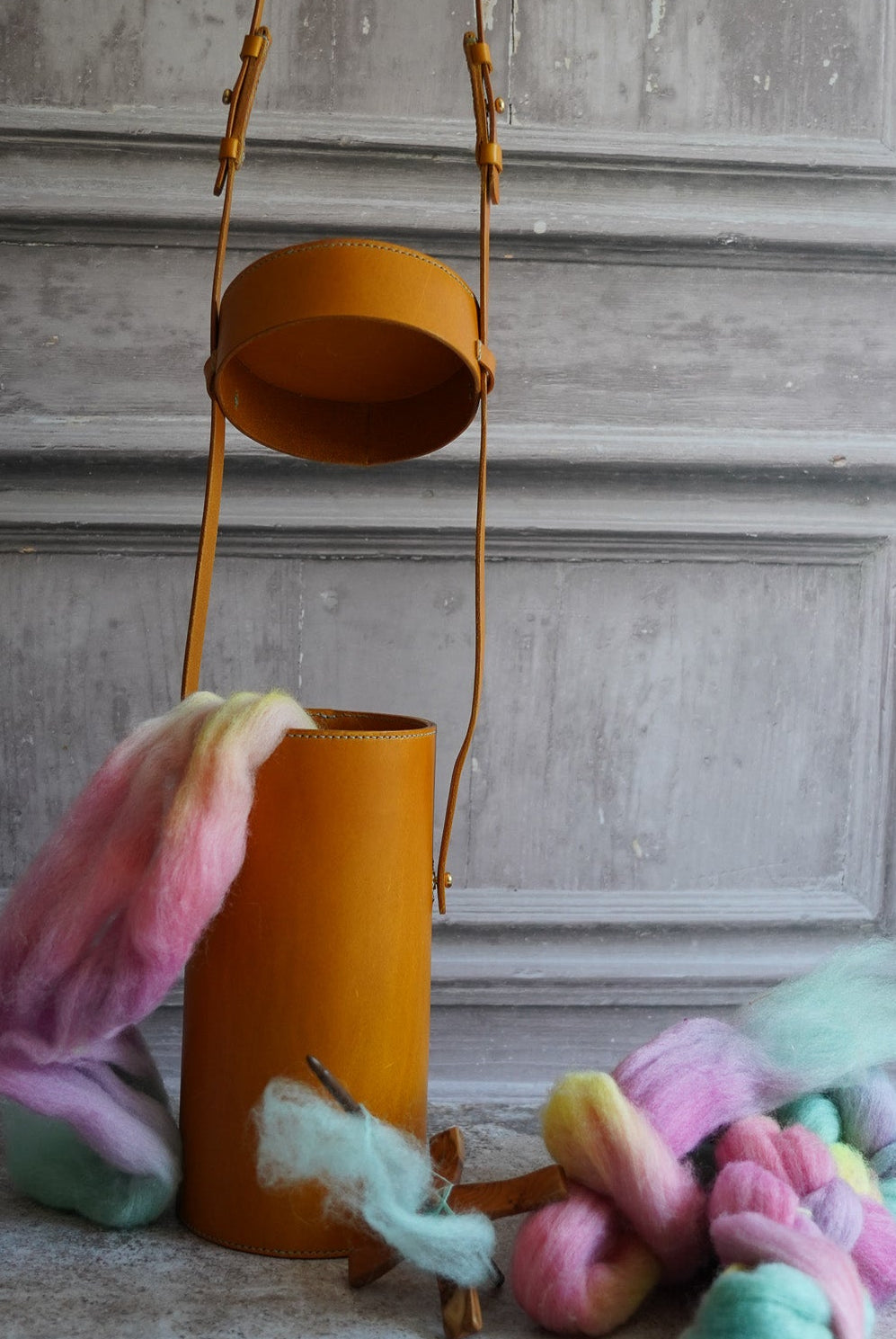 Leather spinning case